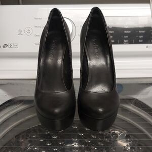 Black Platform Pumps